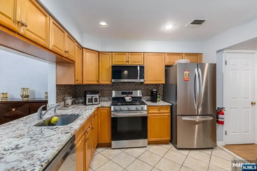 2 Crystal Lane 294, Paterson, NJ 07501 - #2
