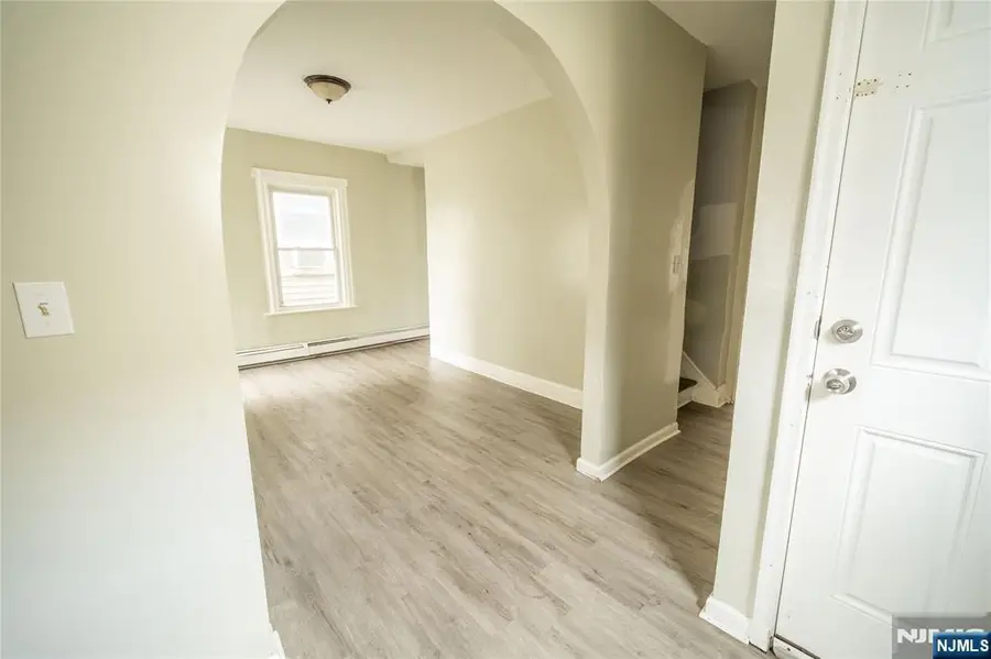 580 Hunterdon Street, Newark, NJ 07108 - #2