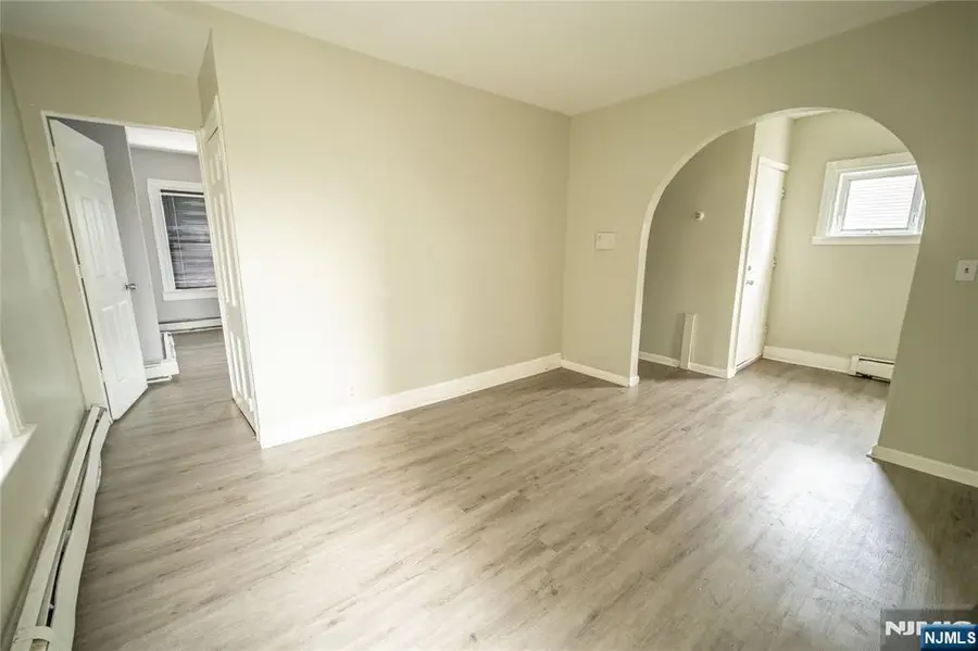 580 Hunterdon Street, Newark, NJ 07108 - #3