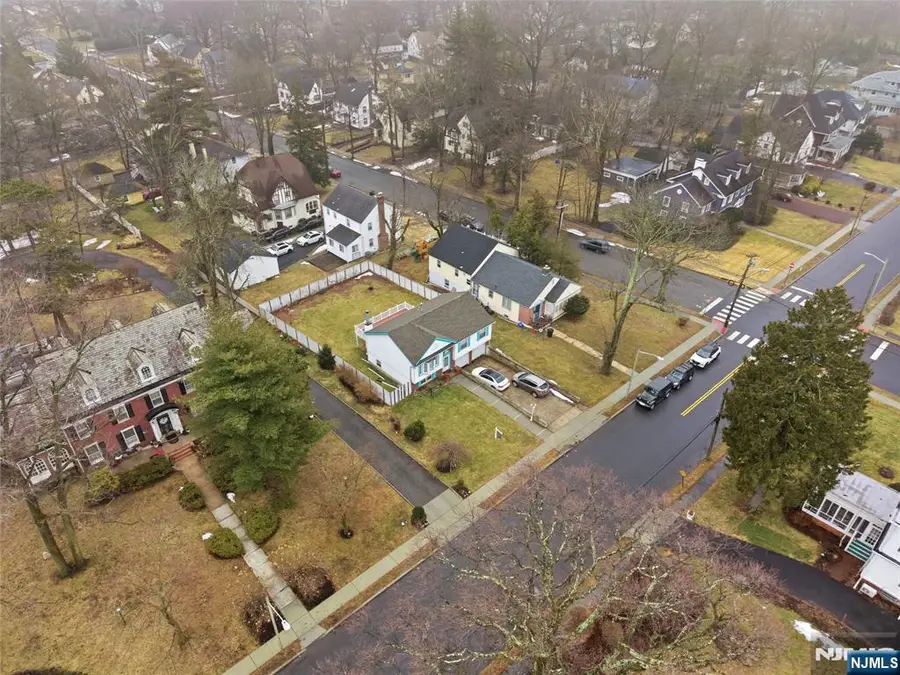 674 Berkeley Avenue, Orange, NJ 07050 - #2