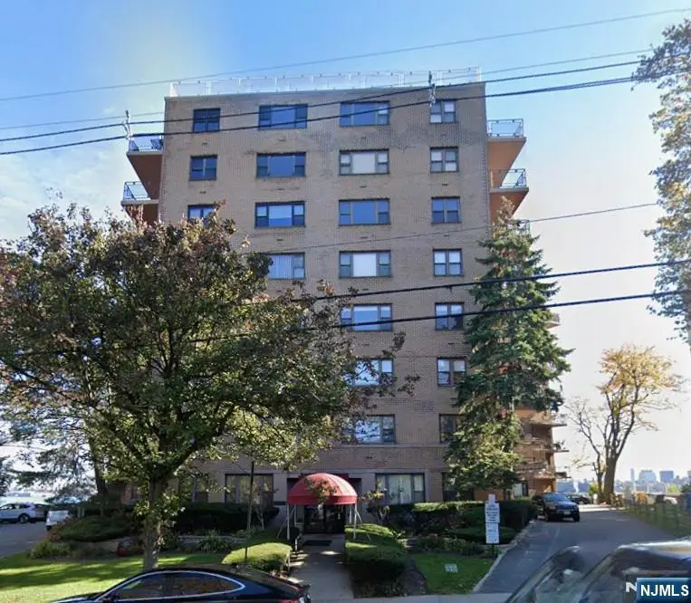 8800 Boulevard East 7F, North Bergen, NJ 07047 - #1