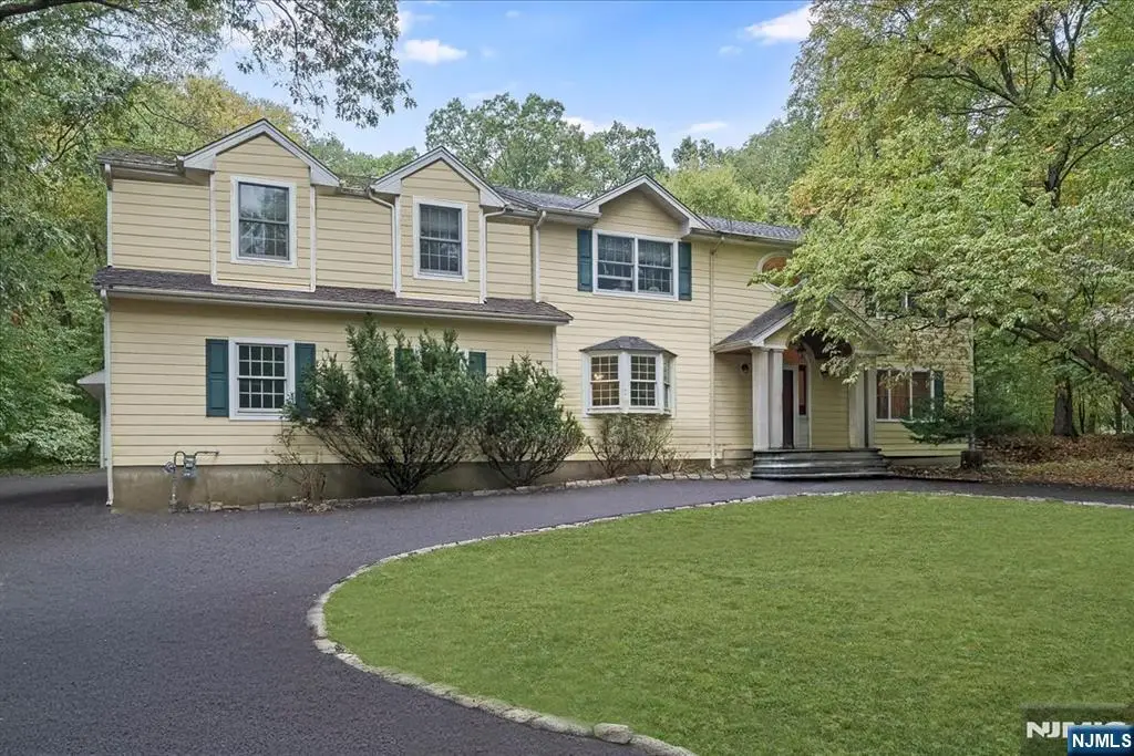 240 Ottowa Lane, Franklin Lakes, NJ 07417 - #1