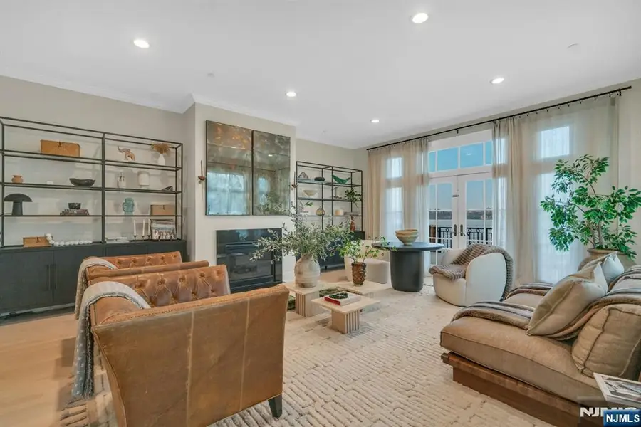 25 Moorings Lane, Edgewater, NJ 07020 - #3