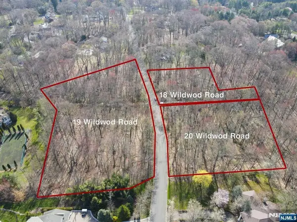 20 Wildwood Road, Saddle River, NJ 07458