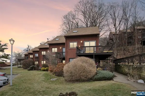 1 Deer Valley Lane 3, Vernon, NJ 07462