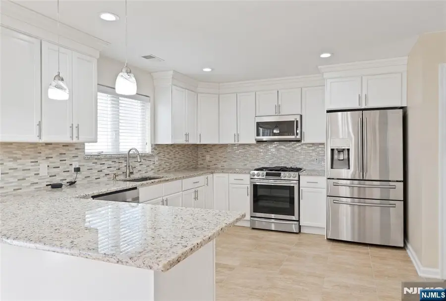 902 Spruce Street, Roselle, NJ 07203 - #2