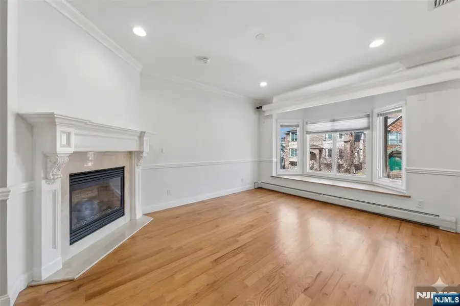 442 Washington Avenue C0442, Cliffside Park, NJ 07010 - #3