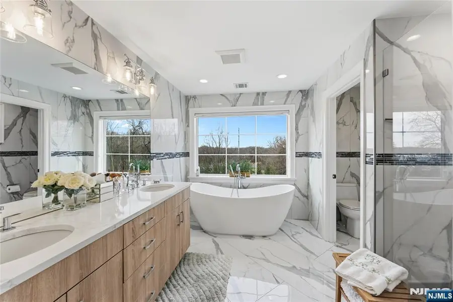 281 Beaufort Avenue, Livingston, NJ 07039 - #3