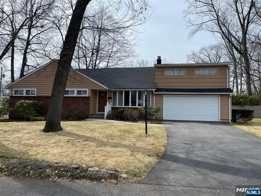 225 12th Street, Cresskill, NJ 07626 - #2