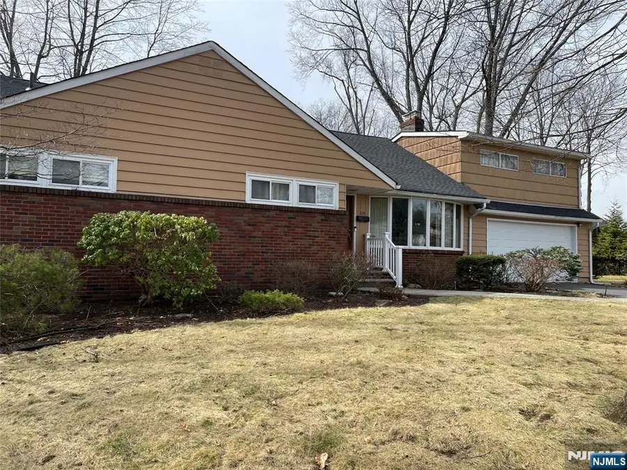 225 12th Street, Cresskill, NJ 07626 - #3