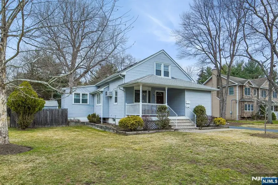 28 E Liberty Avenue, Hillsdale, NJ 07642 - #2