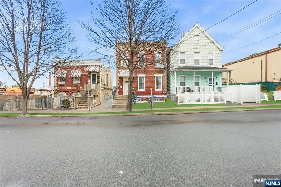 82 Randolph Avenue, Clifton, NJ 07011 - #3