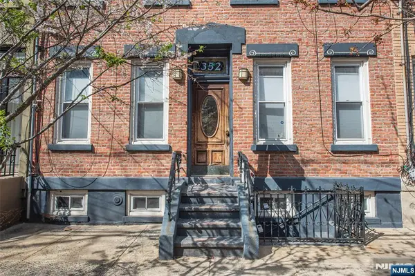 352 7th Street 6, Jersey City, NJ 07302