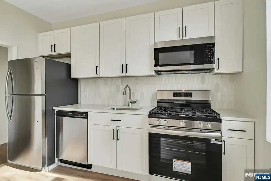 7505 Palisade Avenue 201, North Bergen, NJ 07047 - #3