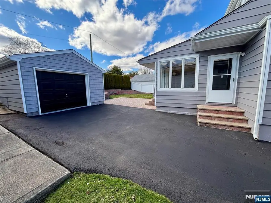 9 Joan Place, Clifton, NJ 07012 - #3