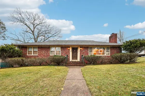 84 Squaw Brook Road, North Haledon, NJ 07508