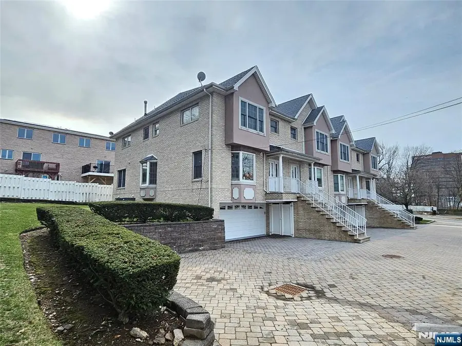 425 West Street 4, Fort Lee, NJ 07024 - #3