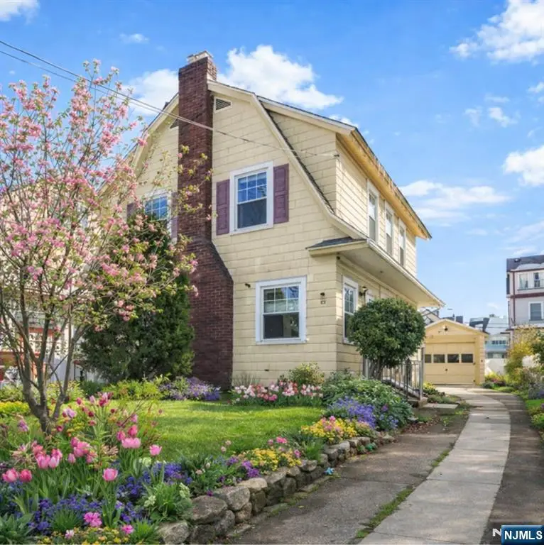 33 Beaumont Place, Newark, NJ 07104 - #1