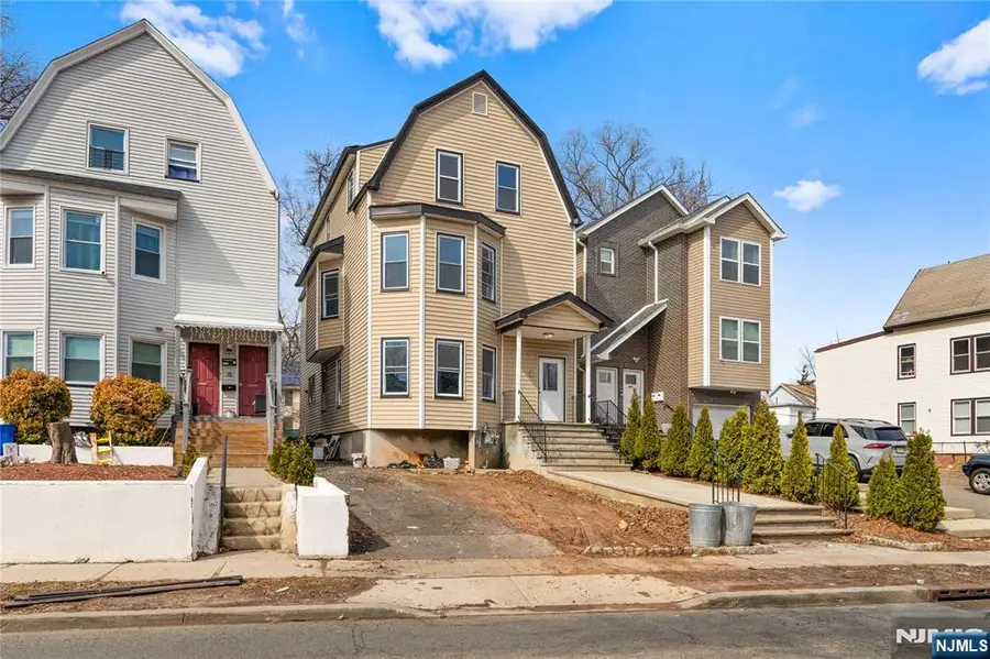 543 N Grove Street, East Orange, NJ 07017 - #2