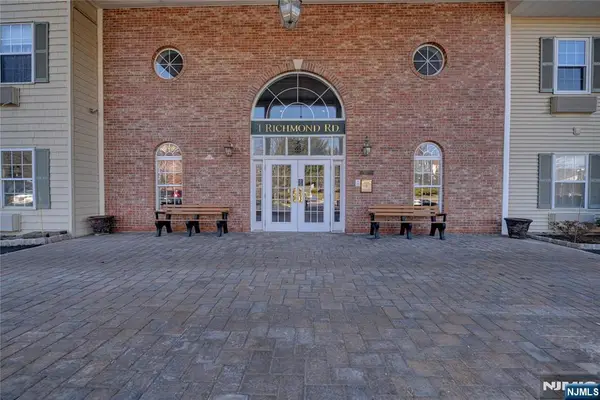 1204 Richmond Road 4, West Milford, NJ 07480