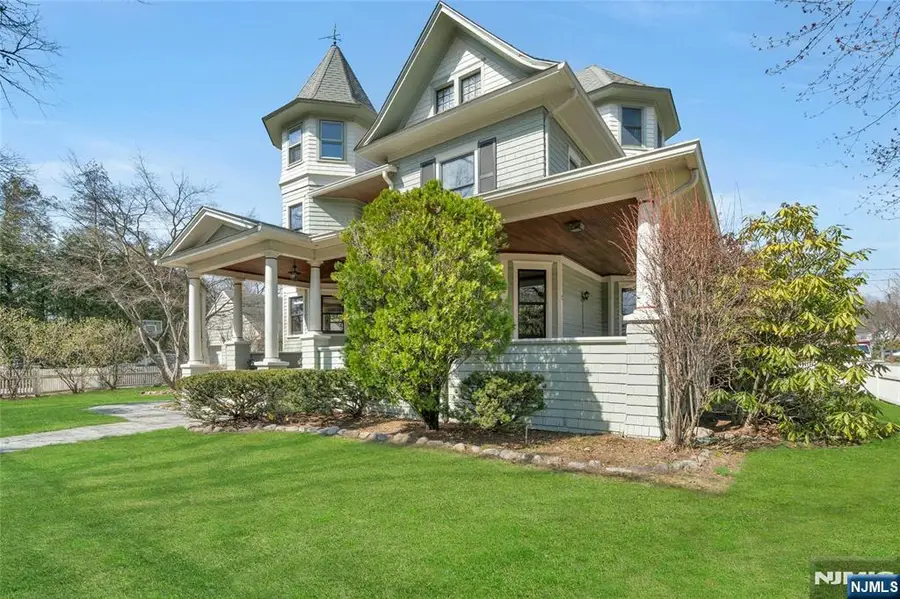 321 Hollywood Avenue, Ho Ho Kus, NJ 07423 - #3