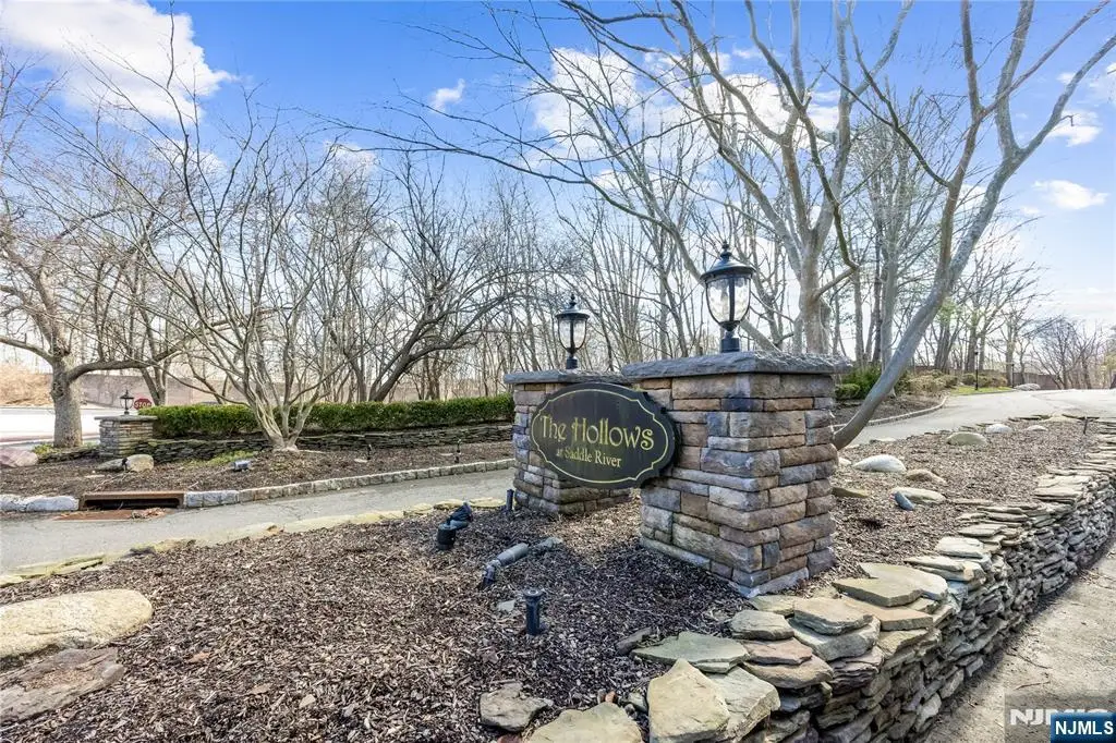 19 Sherbrooke Court 27, Saddle River, NJ 07458 - #1