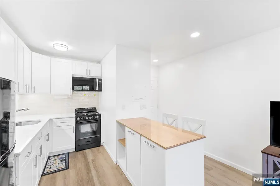 9 Vreeland Avenue 3A, Hackensack, NJ 07601 - #2