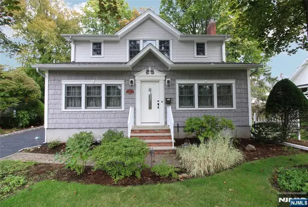 314 Knickerbocker Road, Tenafly, NJ 07670