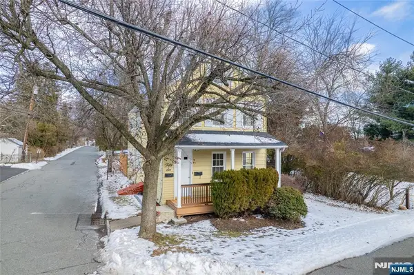 56 Pine Street, Verona, NJ 07044