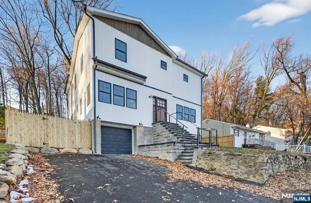 16 Valley View Drive, White Meadow Lake, NJ 07866 - #1