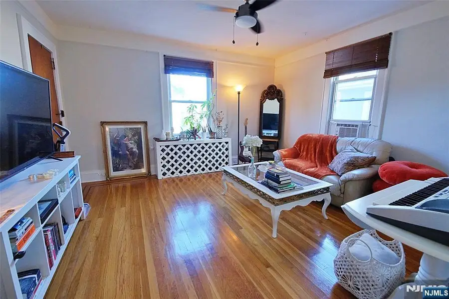 458 Shannon Place, Cliffside Park, NJ 07010 - #3