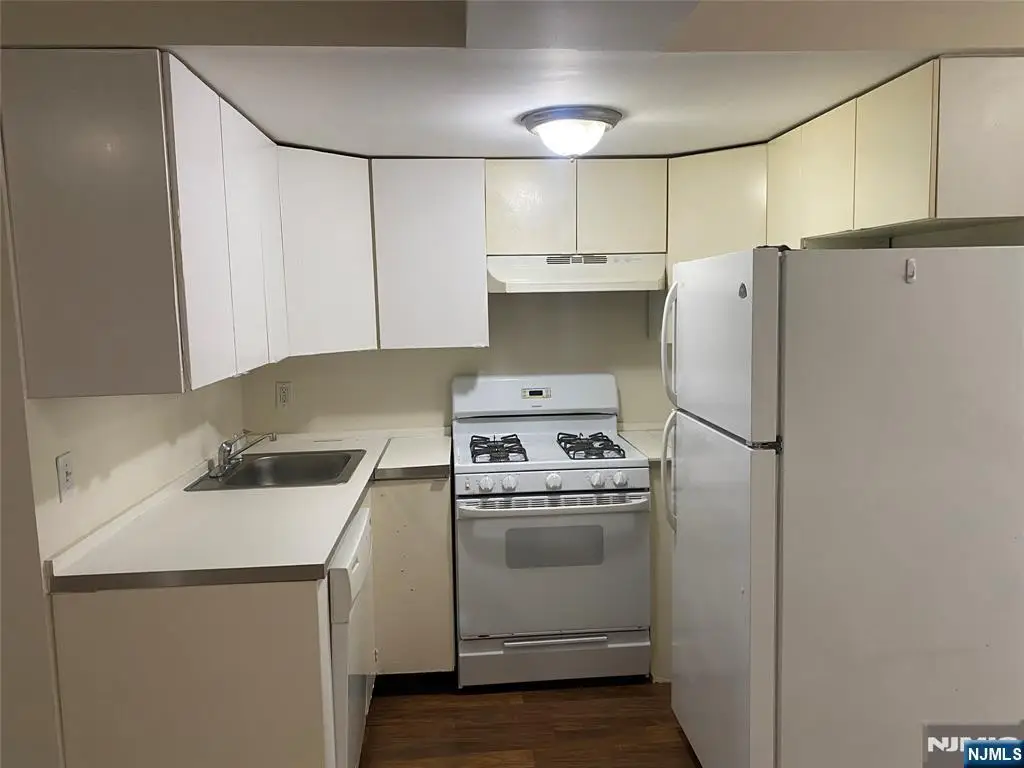 1462A River Road, Edgewater, NJ 07020 - #1