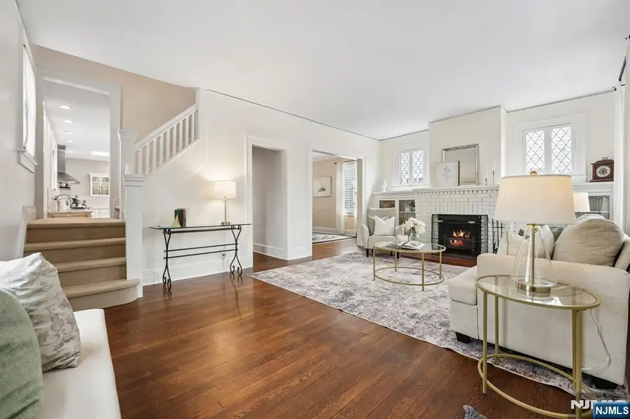 33 Woodland Avenue, Glen Ridge, NJ 07028 - #3