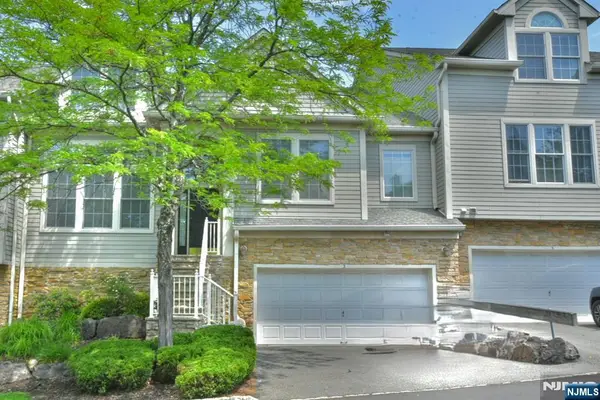 3 Skyview Drive, North Haledon, NJ 07508