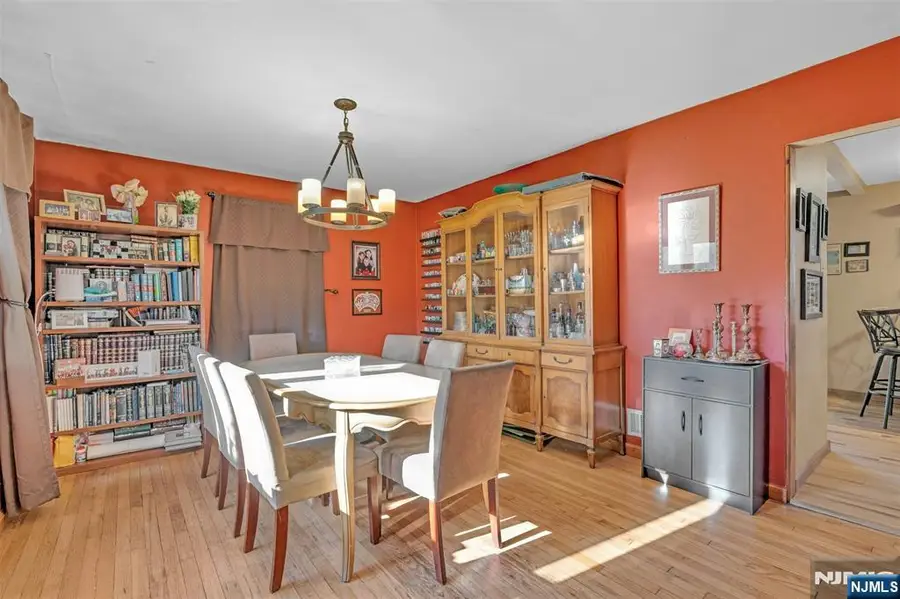 60 Westview Drive, Bergenfield, NJ 07621 - #2