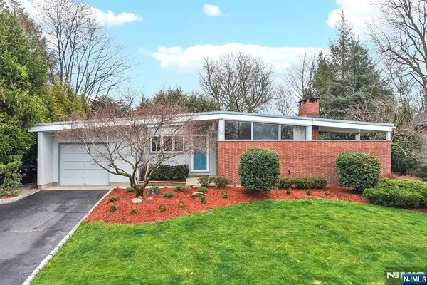 208 Prospect Avenue, Oradell, NJ 07649