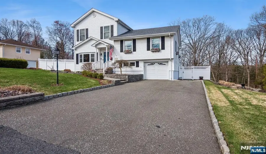 12 White Birch Terrace, Kinnelon, NJ 07405 - #2