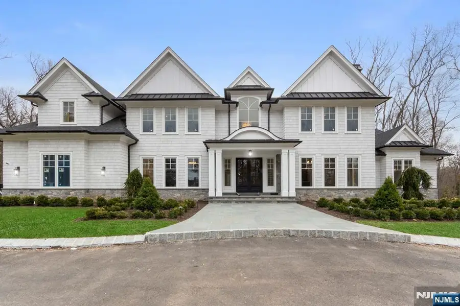 104 Chestnut Ridge, Saddle River, NJ 07458 - #2