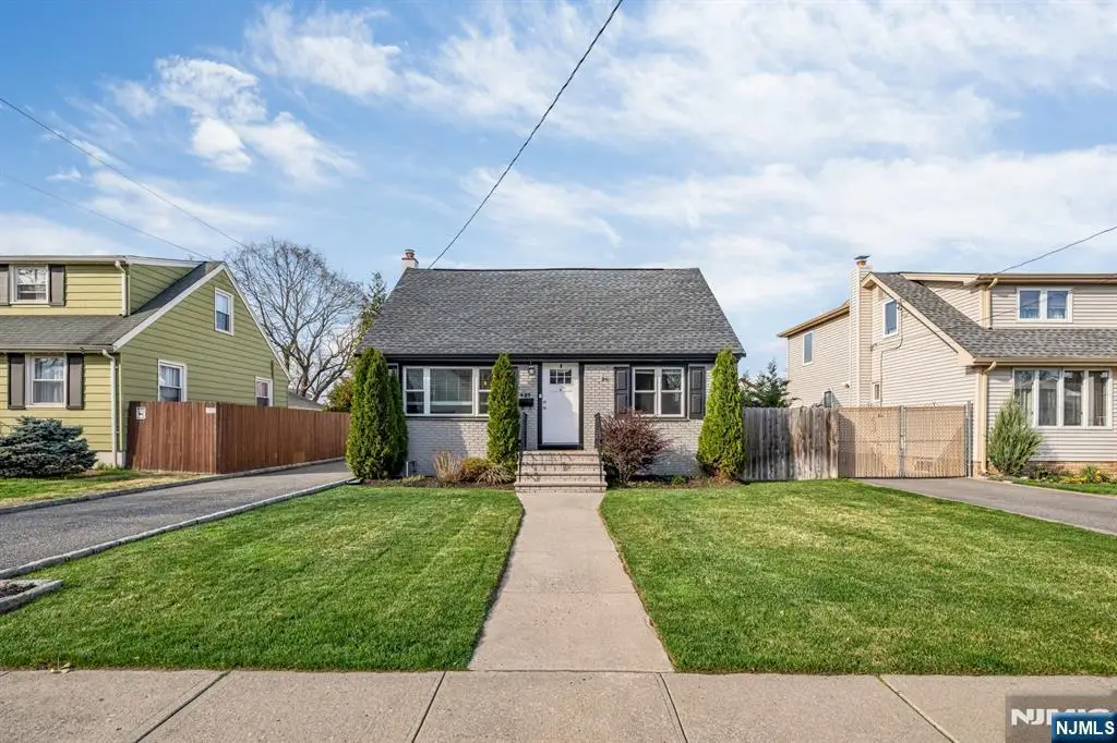 8-27 Oak Street, Fair Lawn, NJ 07410 - #1