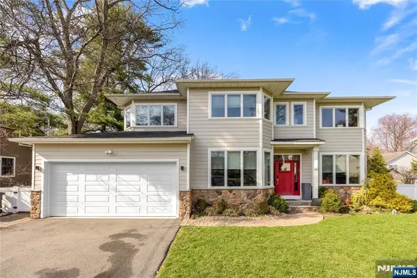 87 Monroe Avenue, Cresskill, NJ 07626