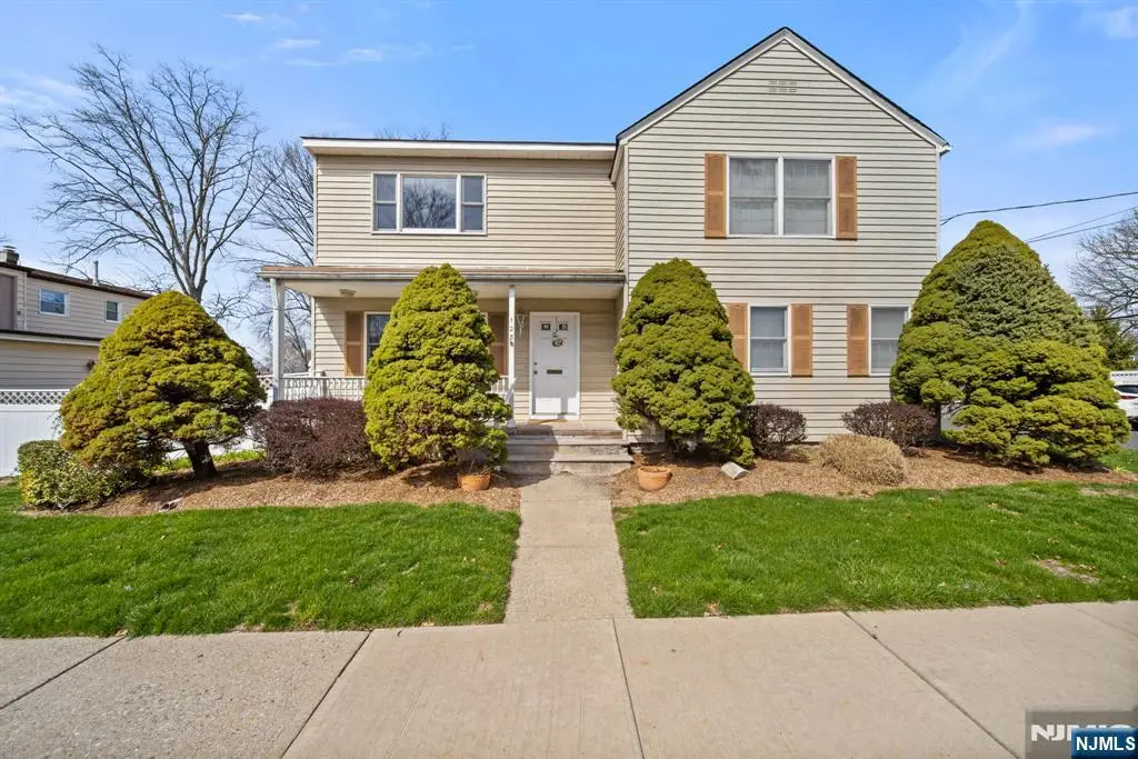 125 Merritt Avenue, Bergenfield, NJ 07621 - #1