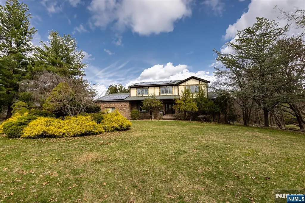 81 Crescent Avenue, Mahwah, NJ 07430 - #1