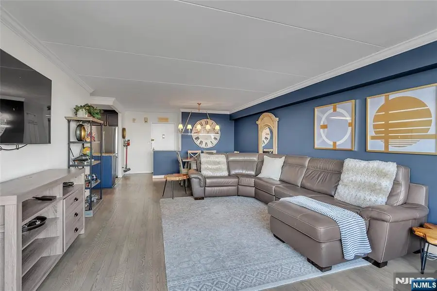 250 Gorge 21B, Cliffside Park, NJ 07010 - #2