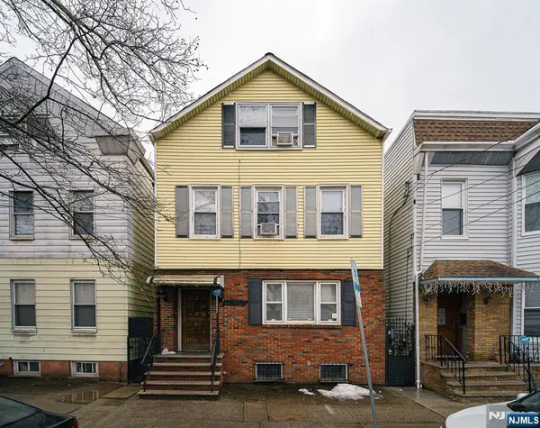 390 Lafayette Street, Newark, NJ 07105