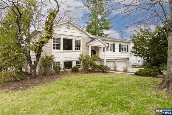 25 Devonshire Terrace, West Orange, NJ 07052