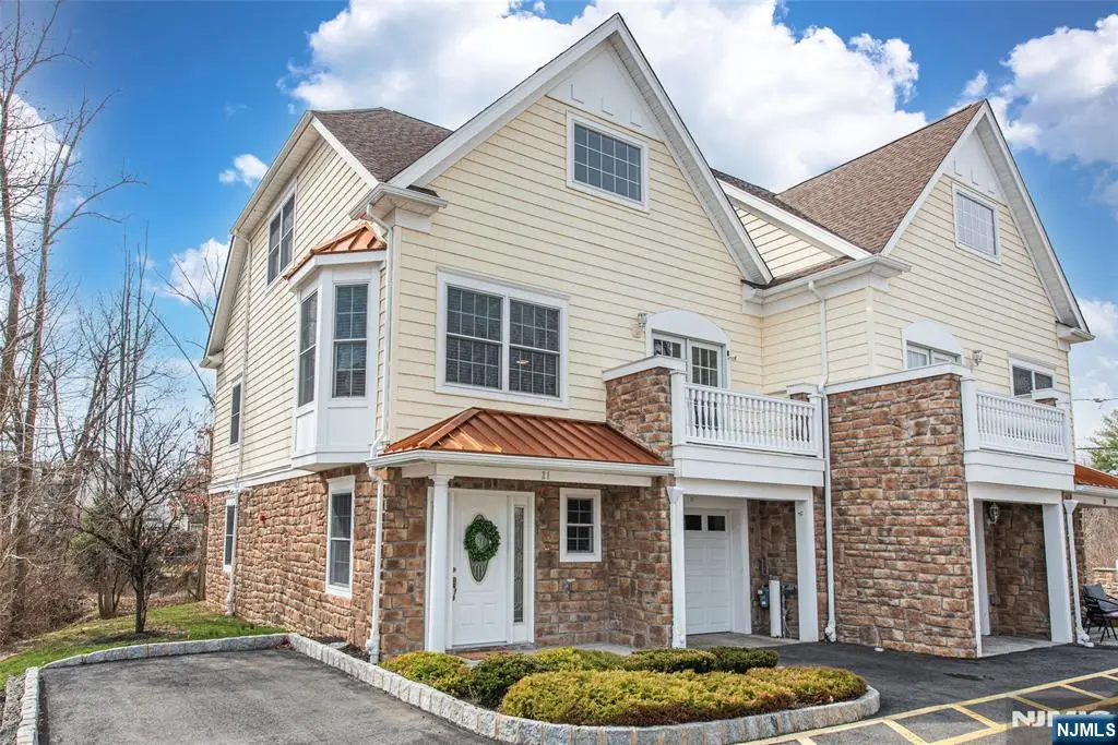 21 Riverbend Court, New Providence, NJ 07974 - #1