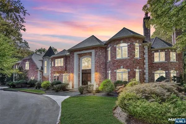 14 Werimus Brook Road, Saddle River, NJ 07458