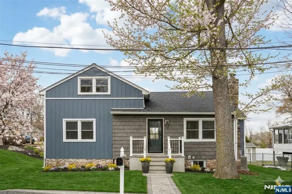 2 Guenter Street, Butler, NJ 07405 - #1
