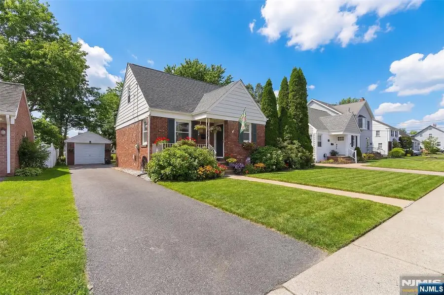 47 Peek Street, Rochelle Park, NJ 07662 - #2