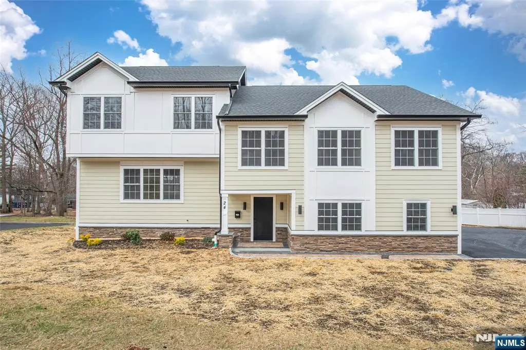24 Shrewsbury Drive, Livingston, NJ 07039 - #1